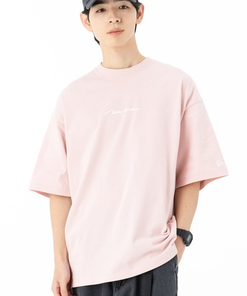 NEW ERA（ニューエラ）の「ニューエラ 半袖Tシャツ オーバーサイズ 手書き ONSPOTZ別注（Tシャツ/カットソー・メンズ・ホワイト/ブラック/グレー系その他/ネイビー/チャコールグレー/グレー系その他2/パープル/ピンク・S/M/L/XL/XXL）」の8枚目の写真