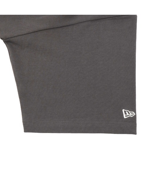 NEW ERA（ニューエラ）の「ニューエラ 半袖Tシャツ オーバーサイズ 手書き ONSPOTZ別注（Tシャツ/カットソー・メンズ・ホワイト/ブラック/グレー系その他/ネイビー/チャコールグレー/グレー系その他2/パープル/ピンク・S/M/L/XL/XXL）」の15枚目の写真