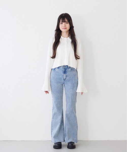 17HR（セブンティーンアワーズ）の「フレアスリーブニットカーディガン（カーディガン/ボレロ・レディース・ホワイト/ブラック・FREE）」の6枚目の写真