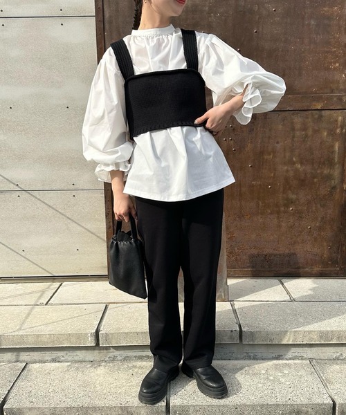 select MOCA by son（セレクトモカバイソン）の「ボリュームギャザーキャンディースリーブブラウス（シャツ/ブラウス・レディース・ホワイト/ブラック・FREE）」の3枚目の写真