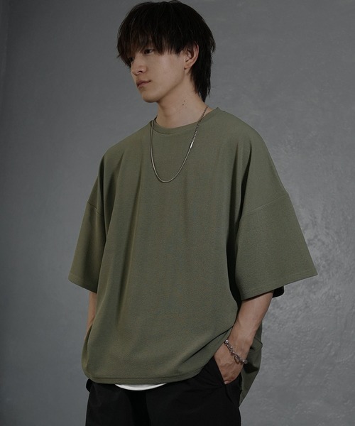 MinoriTY（マイノリティ）の「【MinoriTY】梨地ビッグドルマンスリットトレーナー ロンT 長袖カットソー メンズ 春服 スウェット ビッグシルエット ルーズフィット オーバーサイズ 長袖Tシャツ プルオーバー（Tシャツ/カットソー・メンズ・チャコール/パープル/ライトグレー/グリーン/ブルー/ラベンダー/ワイン/グレイッシュベージュ/オリーブ/ブラック/サンドベージュ/ピンク/ライトグレー系/ピンク系その他/グリーン系その他/ブルー系その他/グレー系その他/ベージュ系その他/ブラック系その他/ホワイト/ブラウン・L/M/S）」の15枚目の写真