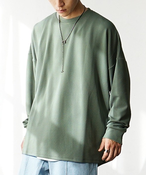 MinoriTY（マイノリティ）の「【MinoriTY】梨地ビッグドルマンスリットトレーナー ロンT 長袖カットソー メンズ 春服 スウェット ビッグシルエット ルーズフィット オーバーサイズ 長袖Tシャツ プルオーバー（Tシャツ/カットソー・メンズ・チャコール/パープル/ライトグレー/グリーン/ブルー/ラベンダー/ワイン/グレイッシュベージュ/オリーブ/ブラック/サンドベージュ/ピンク/ライトグレー系/ピンク系その他/グリーン系その他/ブルー系その他/グレー系その他/ベージュ系その他/ブラック系その他/ホワイト/ブラウン・L/M/S）」の14枚目の写真