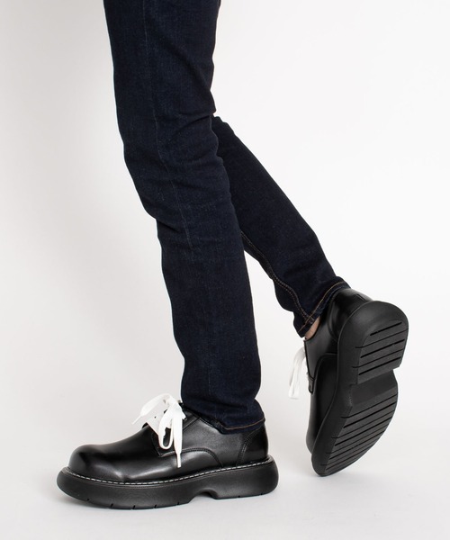 SVEC（シュベック）の「ボリュームソール 3ホール レースアップシューズ（ドレスシューズ・メンズ・ブラック・40/41/42/43/44）」の6枚目の写真