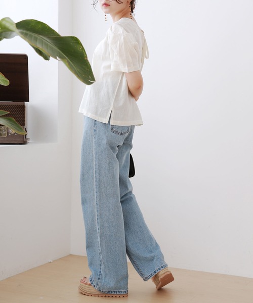 Isn't She?（イズントシー）の「パフスリーブブラウス（シャツ/ブラウス・レディース・アイボリー/ライトブルー・FREE）」の4枚目の写真