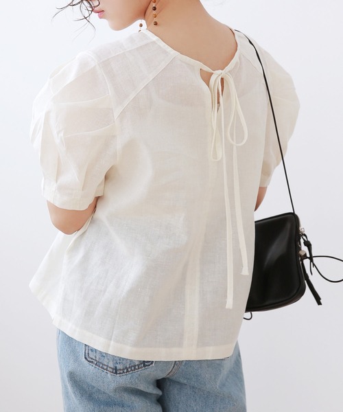 Isn't She?（イズントシー）の「パフスリーブブラウス（シャツ/ブラウス・レディース・アイボリー/ライトブルー・FREE）」の12枚目の写真