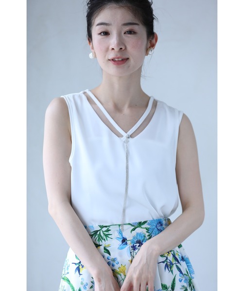 cawaii(カワイイ)の「揺れるボールチェーンの艶ノースリーブカットソー(タンクトップ・レディース・ホワイト/ブラック・S~M/L~LL)」の3枚目の写真