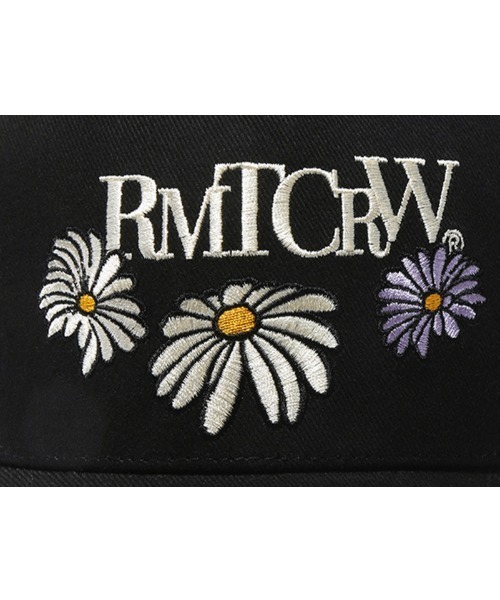 ROMANTIC CROWN（ロマンティッククラウン）の「A'GEM/9 × .kom『ROMANTIC CROWN/ロマンティッククラウン』FLOWER LOGO BALL CAP/フラワーロゴ ボールキャップ（キャップ・レディース・ブラック・FREE）」の5枚目の写真