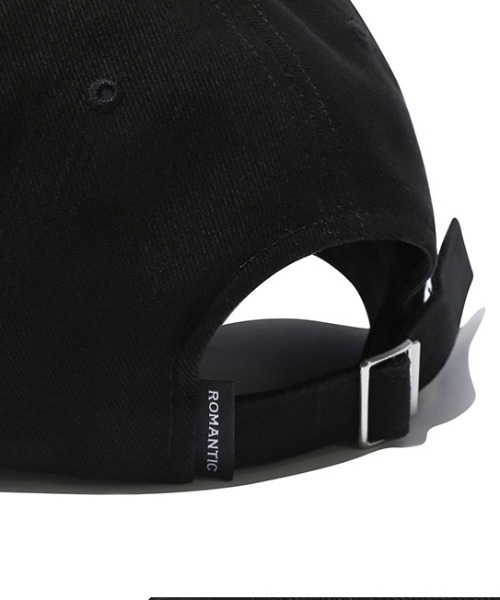 ROMANTIC CROWN（ロマンティッククラウン）の「A'GEM/9 × .kom『ROMANTIC CROWN/ロマンティッククラウン』FLOWER LOGO BALL CAP/フラワーロゴ ボールキャップ（キャップ・レディース・ブラック・FREE）」の6枚目の写真