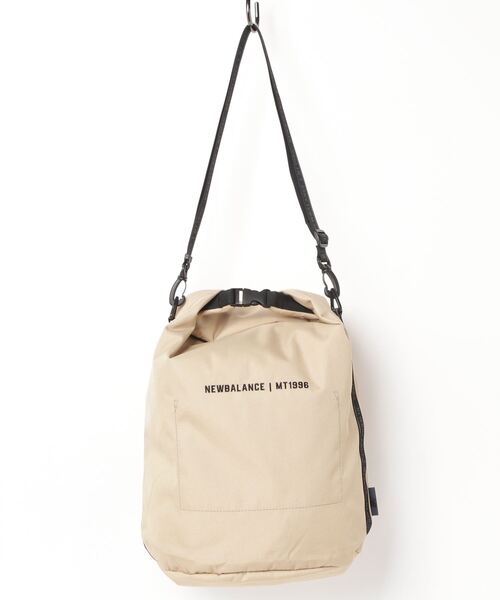 NEW BALANCE（ニューバランス）の「MT1996 ショルダートップロールバック（ショルダーバッグ・メンズ・ベージュ/ブラック・ONE SIZE）」の10枚目の写真
