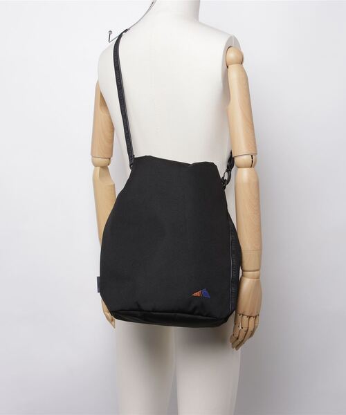NEW BALANCE（ニューバランス）の「MT1996 ショルダートップロールバック（ショルダーバッグ・メンズ・ベージュ/ブラック・ONE SIZE）」の11枚目の写真