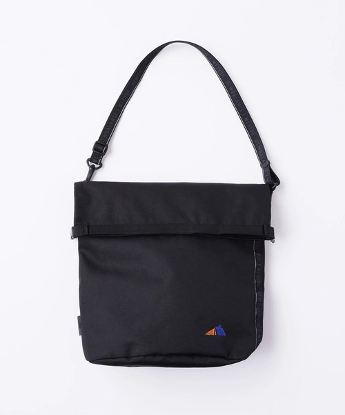 NEW BALANCE（ニューバランス）の「MT1996 ショルダートップロールバック（ショルダーバッグ・メンズ・ベージュ/ブラック・ONE SIZE）」の2枚目の写真