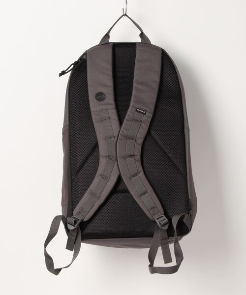 NIXON(ニクソン)の「【NIXON/ニクソン】Ransack Backpack バックパック 容量26L 海洋プラスチックを採用したサステイナブルモデル A4サイズ15インチPC収納可能(バックパック/リュック・メンズ・チャコール・FREE)」の12枚目の写真