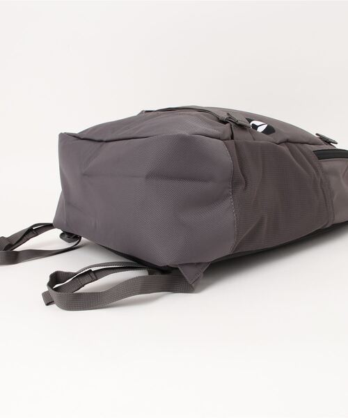 NIXON(ニクソン)の「【NIXON/ニクソン】Ransack Backpack バックパック 容量26L 海洋プラスチックを採用したサステイナブルモデル A4サイズ15インチPC収納可能(バックパック/リュック・メンズ・チャコール・FREE)」の13枚目の写真