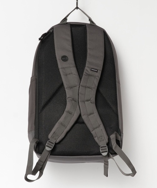 NIXON(ニクソン)の「【NIXON/ニクソン】Ransack Backpack バックパック 容量26L 海洋プラスチックを採用したサステイナブルモデル A4サイズ15インチPC収納可能(バックパック/リュック・メンズ・チャコール・FREE)」の5枚目の写真