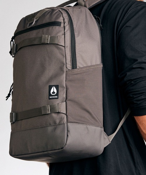 NIXON(ニクソン)の「【NIXON/ニクソン】Ransack Backpack バックパック 容量26L 海洋プラスチックを採用したサステイナブルモデル A4サイズ15インチPC収納可能(バックパック/リュック・メンズ・チャコール・FREE)」の11枚目の写真