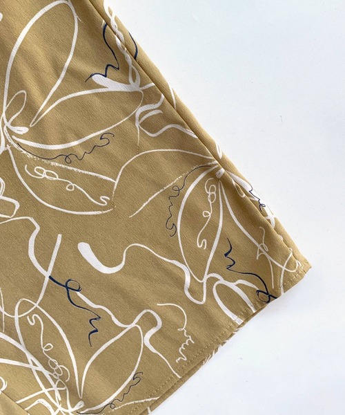 Q（キュー）の「ラインアートプリントサテンパンツ（その他パンツ・レディース・ブラック系/ベージュ系・MEDIUM）」の13枚目の写真