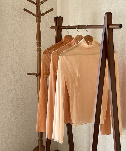 apresjour clair by 和花(アプレジュールクレアバイカズカ)の「【和花コラボアイテム】タックシアータートルネック/メロートップス【ZOZOTOWN限定アイテム】(Tシャツ/カットソー・レディース・ライトブラウン/アイボリー/オレンジ・X-LARGE/フリー)」の9枚目の写真