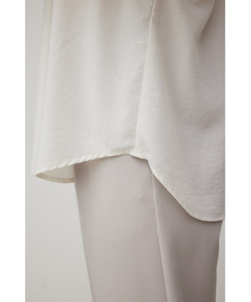 AZUL by moussy（アズールバイマウジー）の「RUFFLE SLEEVE SKIPPER BLOUSE/ラッフルスリーブスキッパーブラウス（シャツ/ブラウス・レディース・オフホワイト/ブルー/ブラック・SMALL/MEDIUM）」の8枚目の写真