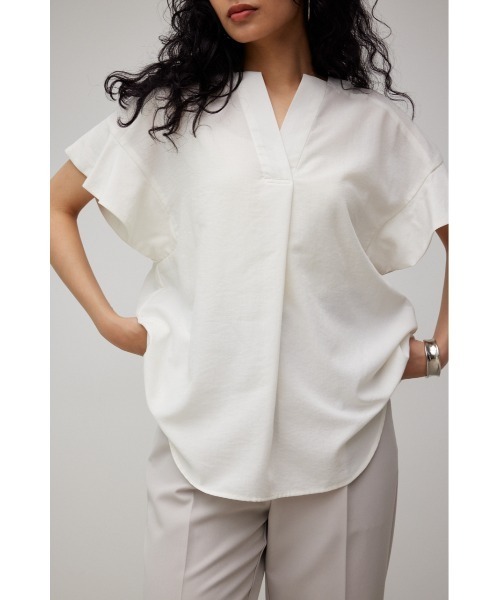 AZUL by moussy（アズールバイマウジー）の「RUFFLE SLEEVE SKIPPER BLOUSE/ラッフルスリーブスキッパーブラウス（シャツ/ブラウス・レディース・オフホワイト/ブルー/ブラック・SMALL/MEDIUM）」の7枚目の写真
