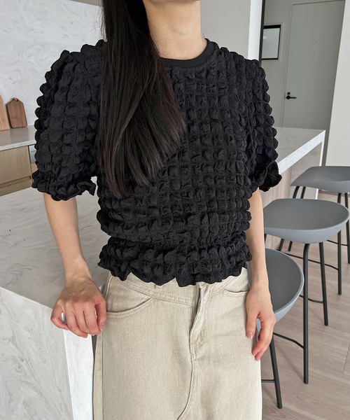 Jewelobe(ジュエローブ)の「パフボリュームぽこぽこトップス(Tシャツ/カットソー・レディース・ブラック/アイボリー・FREE)」の17枚目の写真