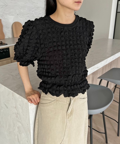 Jewelobe(ジュエローブ)の「パフボリュームぽこぽこトップス(Tシャツ/カットソー・レディース・ブラック/アイボリー・FREE)」の19枚目の写真