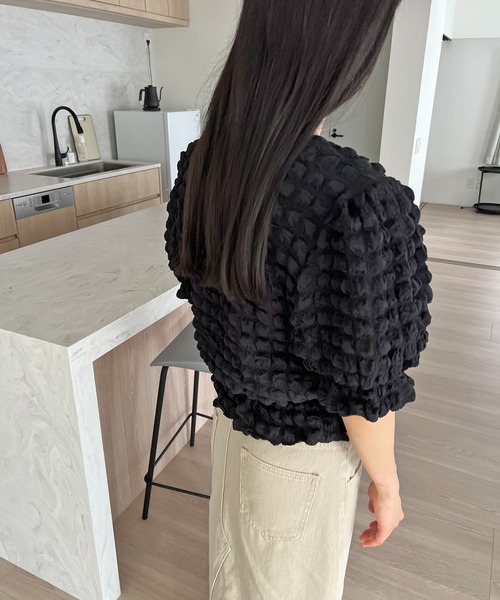 Jewelobe(ジュエローブ)の「パフボリュームぽこぽこトップス(Tシャツ/カットソー・レディース・ブラック/アイボリー・FREE)」の21枚目の写真