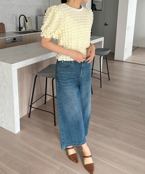 Jewelobe(ジュエローブ)の「パフボリュームぽこぽこトップス(Tシャツ/カットソー・レディース・ブラック/アイボリー・FREE)」の3枚目の写真
