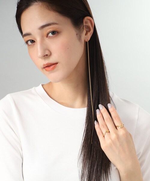 COCOSHNIK ONKITSCH(ココシュニックオンキッチュ)の「シルバー チェーンピアス フラットカーブロング(片耳用) GP(ピアス(両耳用)・レディース・ゴールド・00)」の10枚目の写真