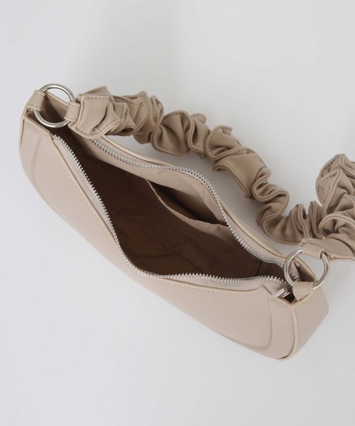 archives(アルシーヴ)の「ギャザーハンドルHOBOバッグ(ハンドバッグ・レディース・ブラック/グレイッシュベージュ/グリーン系その他・FREE)」の22枚目の写真