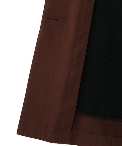 MARGARET HOWELL（マーガレットハウエル）の「COTTON GABARDINE（トレンチコート・レディース・ブラウン/ブラック・1/2）」の10枚目の写真