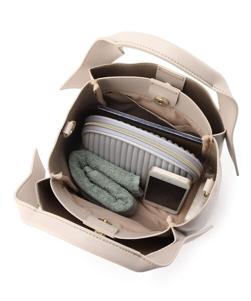 index（インデックス）の「◆3層ミドルサイズショルダーバッグ（ショルダーバッグ・レディース・ベージュ/ブラック/シルバー・00）」の15枚目の写真