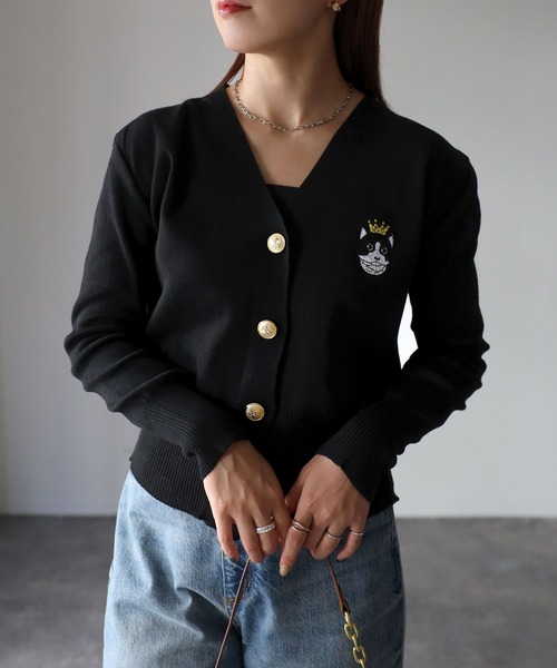 Riberry(リベリー)の「アニマルキャット胸刺繍Vネックカーディガン(カーディガン/ボレロ・レディース・ブラック/グレー/オフホワイト/グリーン・FREE)」の3枚目の写真