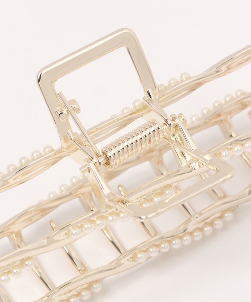 Heather（ヘザー）の「スクエアパールバンス　987242（バレッタ/ヘアクリップ・レディース・ゴールド・ONE SIZE）」の3枚目の写真
