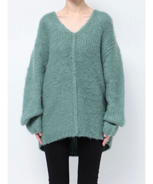 EMODA(エモダ)の「オーバーサイズショルダーニット(ニット/セーター・レディース・ブラック/ブルー/イエロー/アイボリー・FREE)」の10枚目の写真