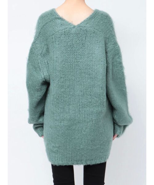 EMODA(エモダ)の「オーバーサイズショルダーニット(ニット/セーター・レディース・ブラック/ブルー/イエロー/アイボリー・FREE)」の12枚目の写真