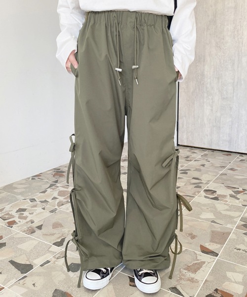moment+(モーメントプラス)の「サイドスリットリボンミリタリーパンツ(その他パンツ・レディース・ピンク/ブラック/オフホワイト/カーキ・M/L)」の5枚目の写真
