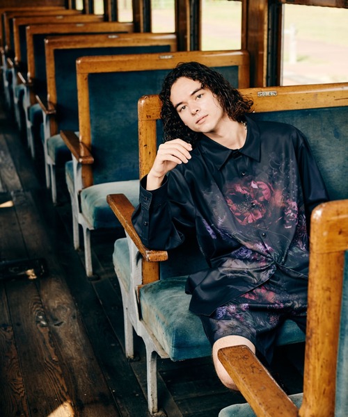 glamb(グラム)の「Slight Flower Shirts / スライトフラワーシャツ(シャツ/ブラウス・メンズ・ブラック・L/M/S)」の6枚目の写真