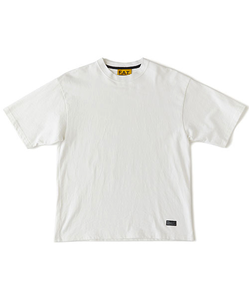 FAT(エフエイティー)の「BLANTee(Tシャツ/カットソー・メンズ・ブラック/ピンク/ホワイト/ターコイズブルー/ネイビー/イエロー/ベージュ・TITCH(M)/JUMBO(XXL)/FAT(XL)/SKINNY(L))」の2枚目の写真