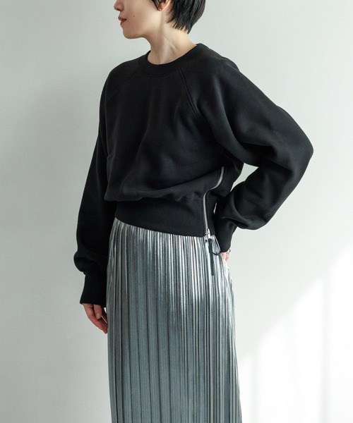 LEPSIM（レプシィム）の「【FOR I SERIES】サイドZIPショートプルオーバー　988563（Tシャツ/カットソー・レディース・ライトグレー/オフホワイト/ブラック・FREE）」の2枚目の写真