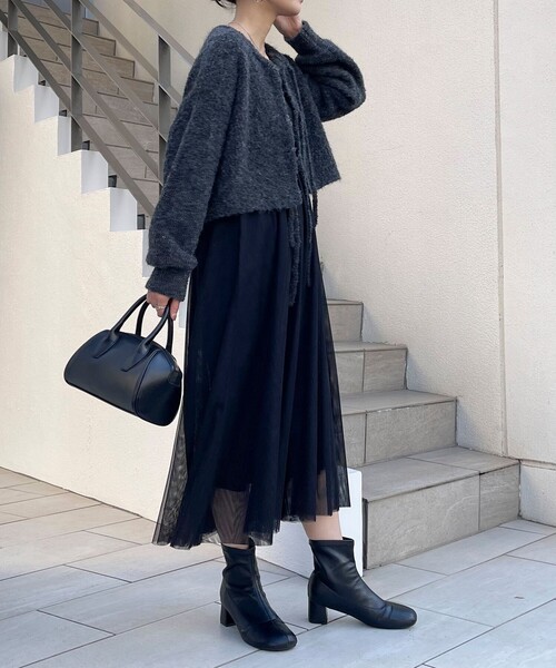 fredy emue（フレディエミュ）の「チュールキャミワンピース＋ニットカーディガンセット（ワンピース・レディース・グレー/ブラック・36/38）」の13枚目の写真