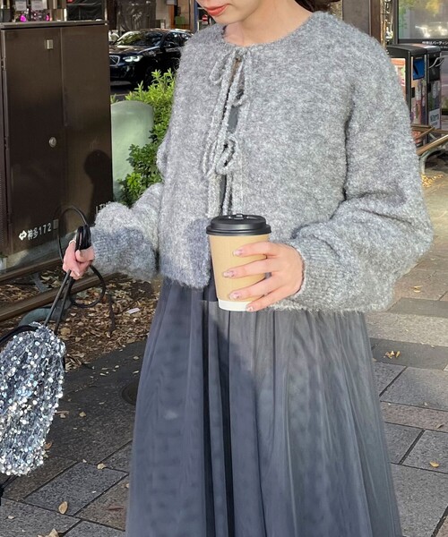 fredy emue（フレディエミュ）の「チュールキャミワンピース＋ニットカーディガンセット（ワンピース・レディース・グレー/ブラック・36/38）」の20枚目の写真