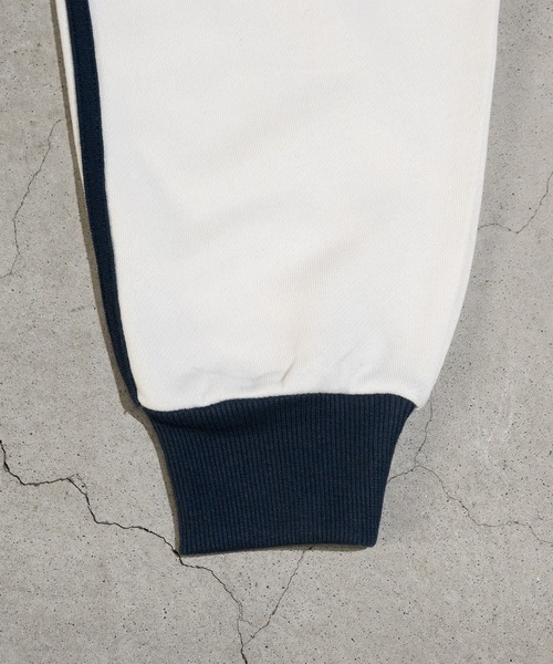 Red Cap Girl（レッドキャプガール）の「【a-r】〔RedCapGirl/レッドキャップガール〕サイドライン ワンポイント刺繍 ハーフジップ（スウェット・メンズ・ネイビー/アイボリー/ブラック・LARGE/MEDIUM/X-LARGE）」の10枚目の写真