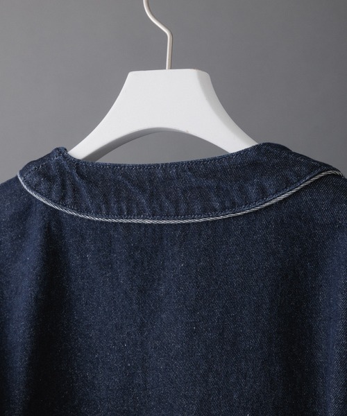 ADAM ET ROPE'(アダムエロペ)の「デニム カラーレス ルーズ ジャケット(デニムジャケット・メンズ・ブルー系その他6/ネイビー・L/M)」の4枚目の写真