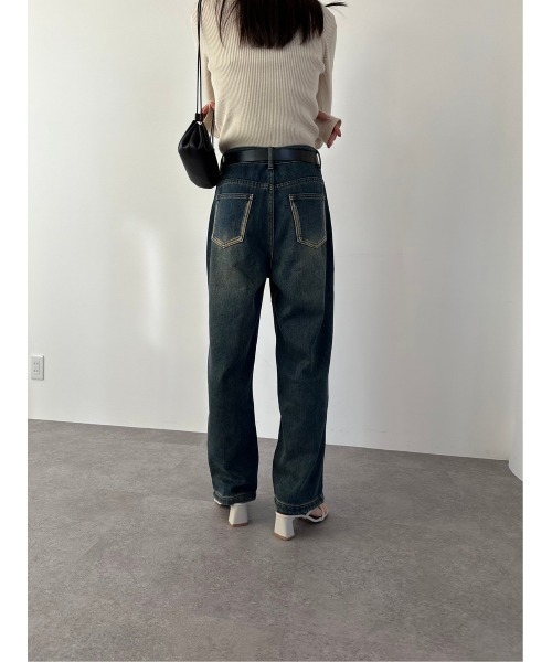 DRWCYS(ドロシーズ)の「ワイドストレートデニムパンツ(デニムパンツ・レディース・ネイビー・FREE/SMALL)」の4枚目の写真