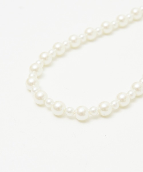 abahouse mavie(アバハウスマヴィ)の「シングルミックスパールネックレス(ネックレス・レディース・ホワイト・フリー)」の6枚目の写真