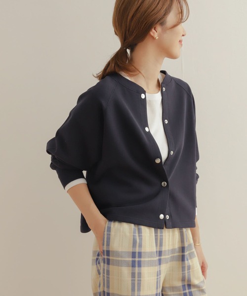 URBAN RESEARCH DOORS（アーバンリサーチドアーズ）の「コットンスウェットラグランショートカーディガン（カーディガン/ボレロ・レディース・アイボリー/グレー系その他/ネイビー・MEDIUM）」の8枚目の写真