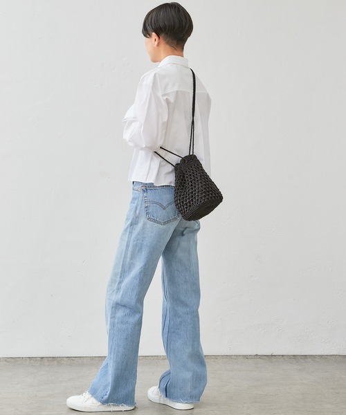 Actually（アクチュアリー）の「メタリックコードヤーン 巾着バッグ（ショルダーバッグ・レディース・ブラック/ブルー/シルバー・フリー）」の6枚目の写真