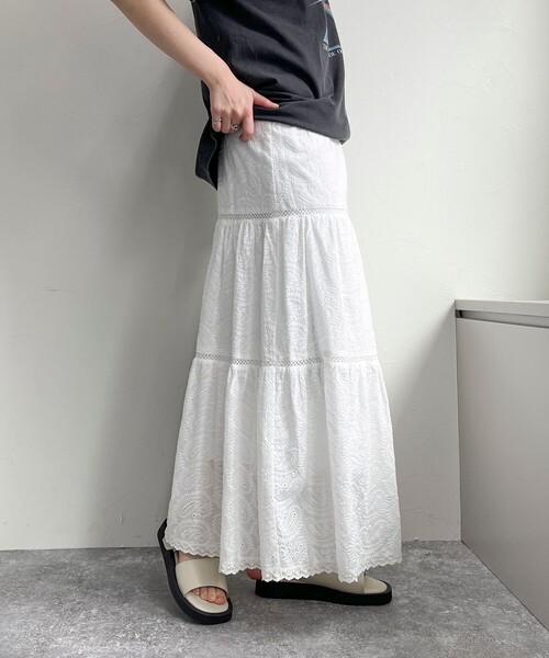 fredy emue（フレディエミュ）の「コットンレースティアードスカート（スカート・レディース・チャコールグレー/オフホワイト・38/36）」の8枚目の写真