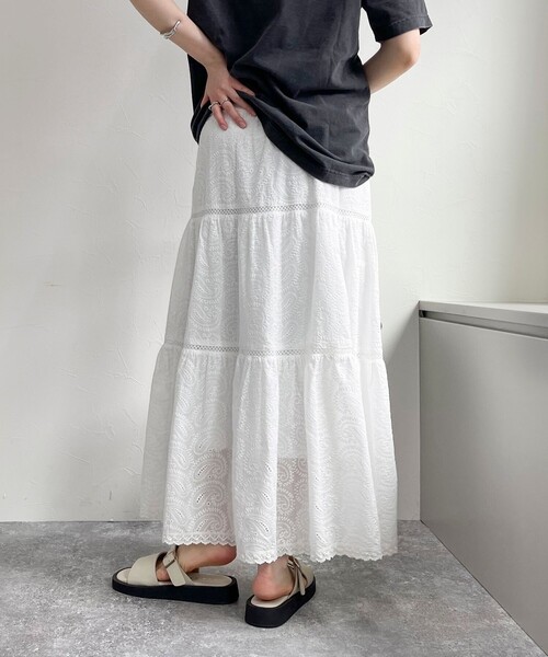 fredy emue（フレディエミュ）の「コットンレースティアードスカート（スカート・レディース・チャコールグレー/オフホワイト・38/36）」の10枚目の写真