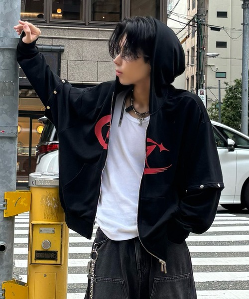Theater code（シアターコード）の「Theater code×keisho 2WAYフーディー 2026年 夏 夏服（パーカー・メンズ・ブラック/クリーム/ダークグレー・2/3）」の2枚目の写真